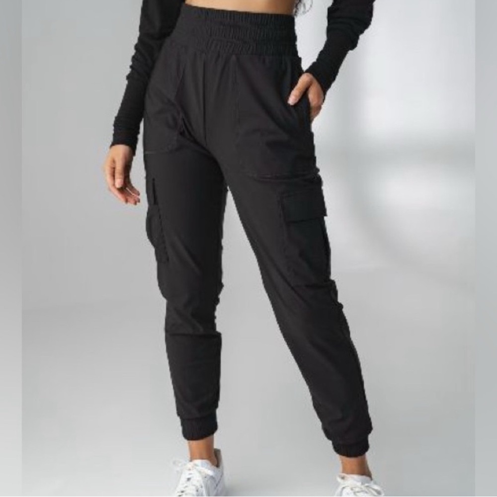 Balance‎ Athletica Vitality Swift Cargo Jogger Pants in Midnight Black.